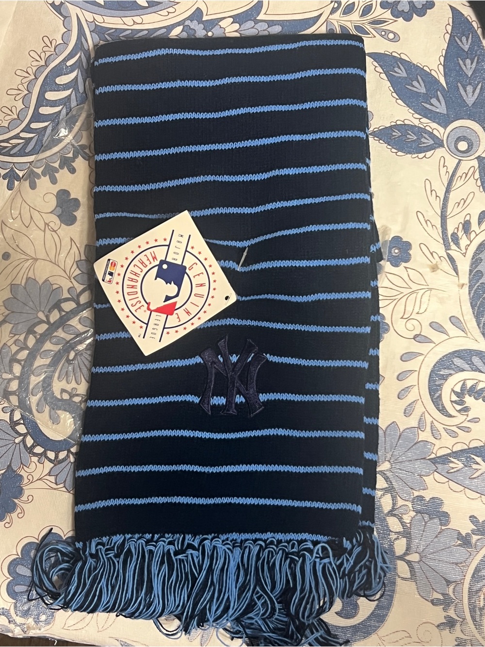 MLB NY Yankees Brand New Scarf